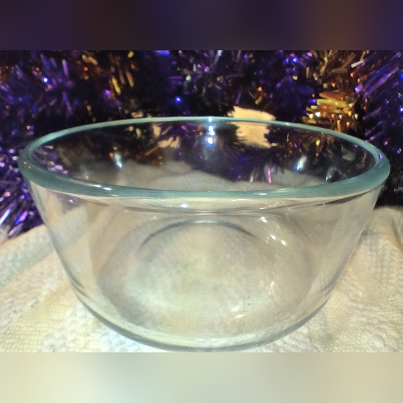 Pyrex 2 cup Teal Rim Glass Bowl - Picture 2 of 5